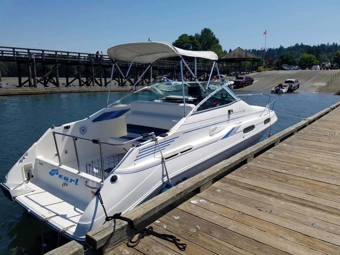 23 foot Sea Ray boat charter from Port Moody or North Vancouver