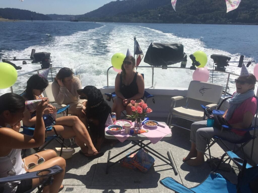 Boat rental vancouver for party