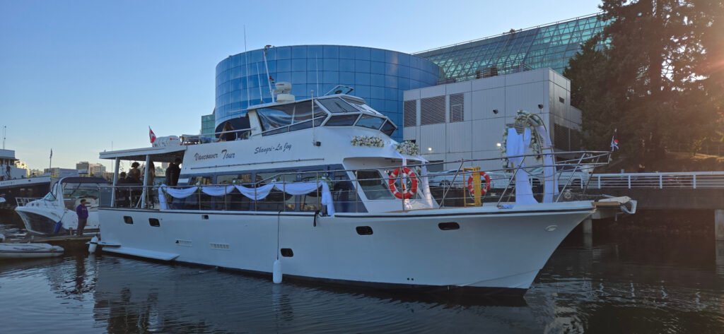 65' Yacht Rental Vancouver for Party