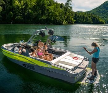 Boat Rental & Yacht Charter Squamish BC